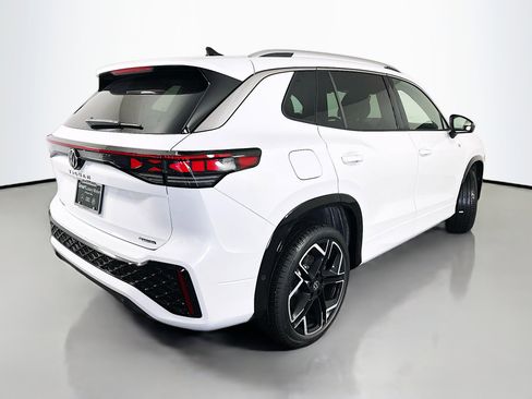 New 2026 Volkswagen Tiguan SEL R-Line image 7