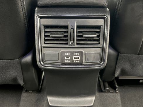 Used 2025 Subaru Forester Limited AWD/4WD image 22
