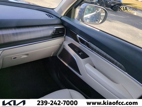 Certified 2023 Kia Telluride EX image 16