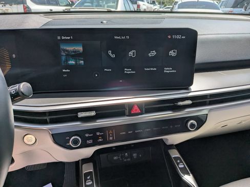 Certified 2026 Kia Sorento S FWD image 23