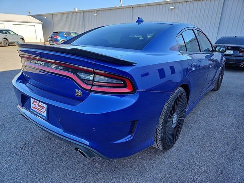 Used 2022 Dodge Charger Scat Pack w/ Dynamics Package image 7