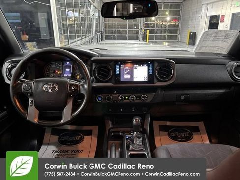 Used 2016 Toyota Tacoma TRD Sport w/ Towing Package AWD/4WD image 10
