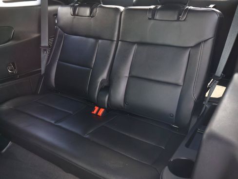 Used 2022 Ford Explorer ST w/ Equipment Group 401A RWD image 23