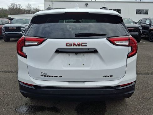 Certified 2022 GMC Terrain SLT w/ Infotainment Package II image 5