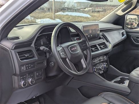 Used 2024 GMC Yukon AT4 image 14