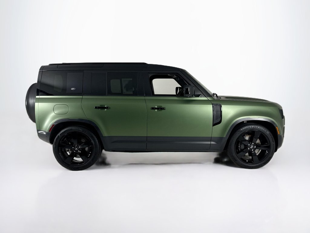 Used 2024 Land Rover Defender 110 S AWD/4WD image 6