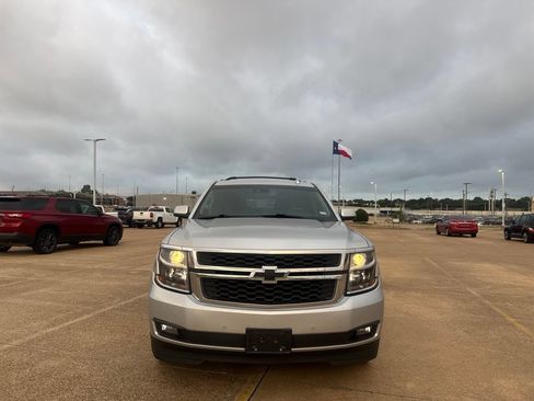Used 2020 Chevrolet Suburban LT w/ Texas Edition Package RWD image 5