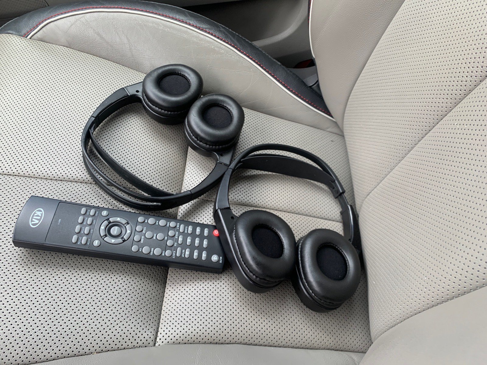 Used 2016 Kia Sedona SX FWD image 18