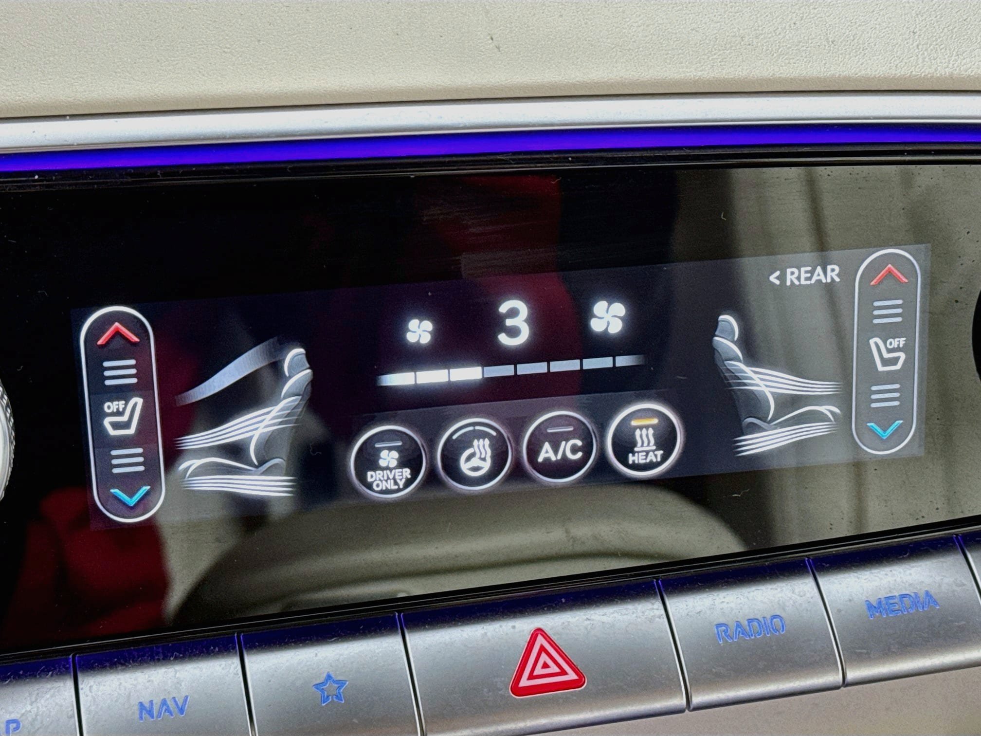 Used 2025 Genesis Electrified GV70 w/ Prestige Package AWD/4WD image 4