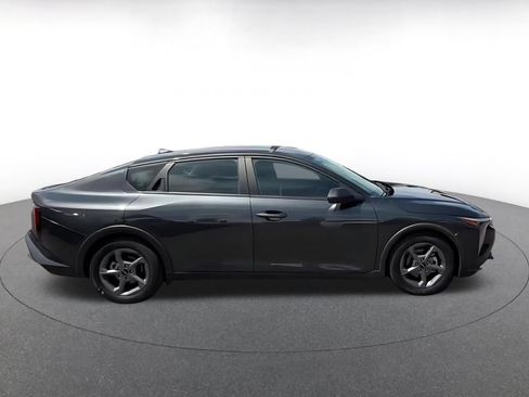 Used 2025 Kia K4 FWD image 16