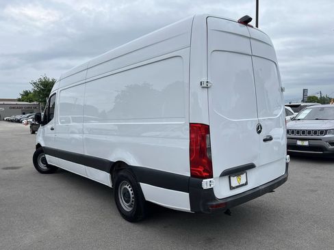 Used 2022 Mercedes-Benz Sprinter 2500 image 5
