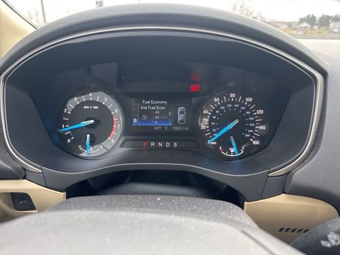 Used 2015 Ford Fusion SE w/ Equipment Group 202A FWD image 22