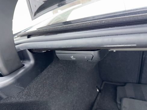 Used 2024 BMW 530i image 17