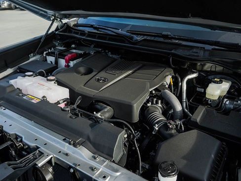 New 2026 Toyota Tundra Limited image 7