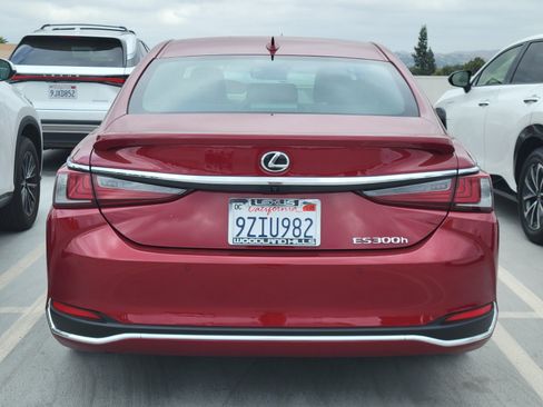 Certified 2025 Lexus ES 300h w/ Premium Package FWD image 4