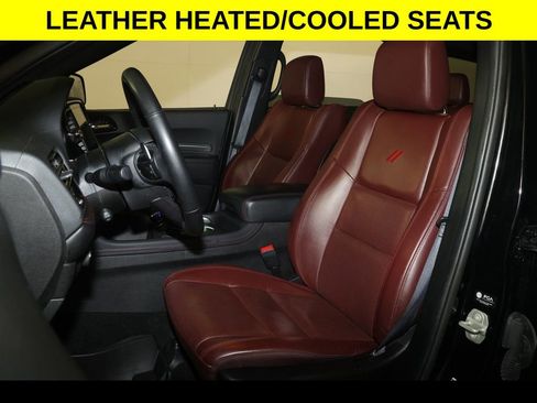 Used 2023 Dodge Durango GT image 4