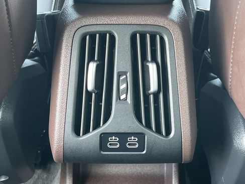 Used 2025 BMW X1 xDrive28i w/ Technology Package image 22