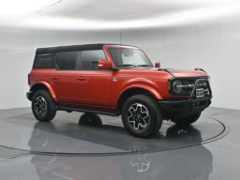 Certified 2024 Ford Bronco Outer Banks AWD/4WD image 26
