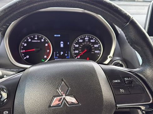 Used 2020 Mitsubishi Eclipse Cross SE image 23