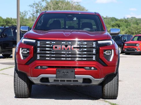 Used 2024 GMC Canyon Denali AWD/4WD image 2