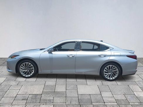 Used 2022 Lexus ES 350 Ultra Luxury w/ Accessory Package 2 FWD image 4