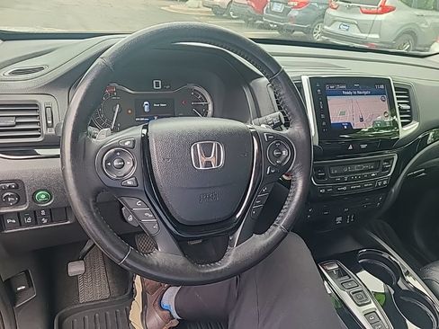 Used 2018 Honda Pilot Elite image 22