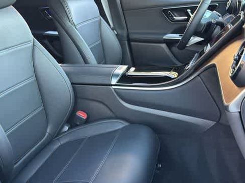 Certified 2025 Mercedes-Benz GLC 300 4MATIC image 35