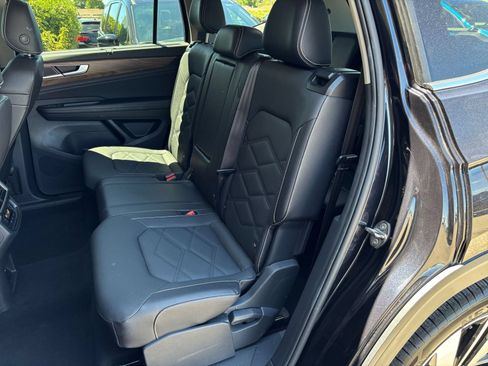 Used 2026 Volkswagen Atlas SE FWD image 39