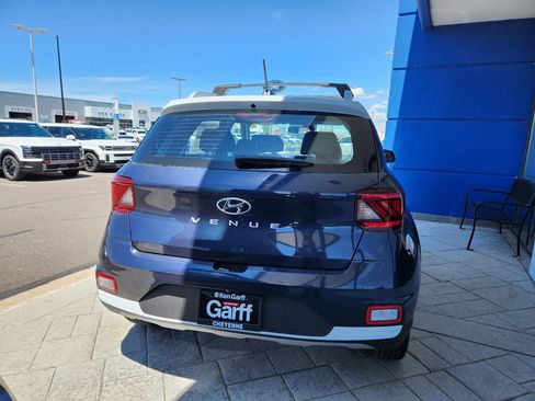 New 2026 Hyundai Venue SEL FWD image 3