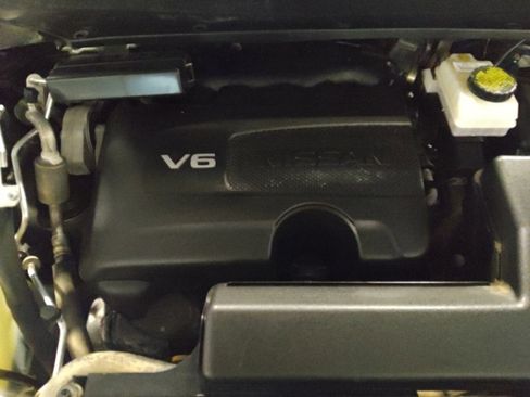 Used 2020 Nissan Pathfinder S image 30