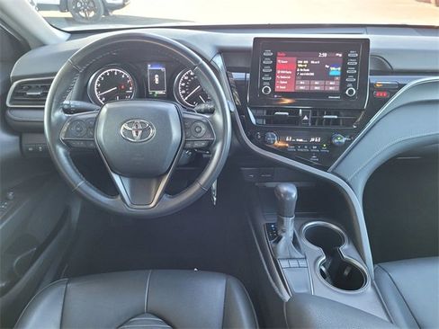 Used 2023 Toyota Camry SE image 7