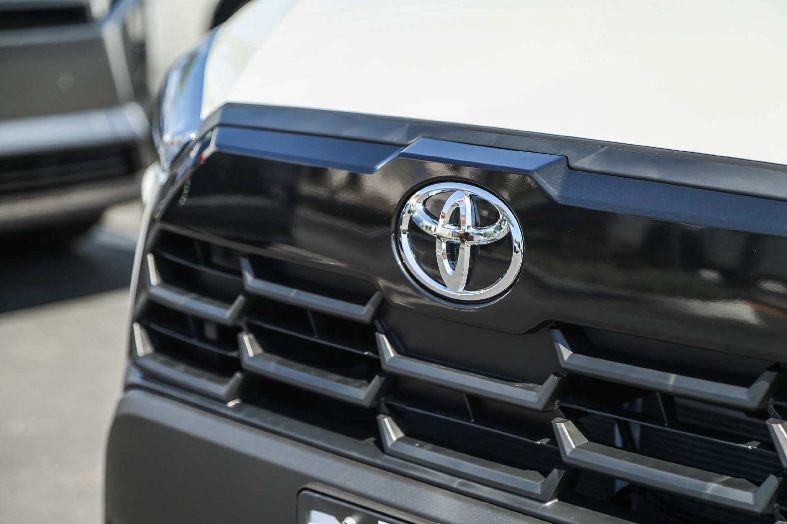 New 2026 Toyota Corolla Cross LE w/ Moonroof Package FWD image 11