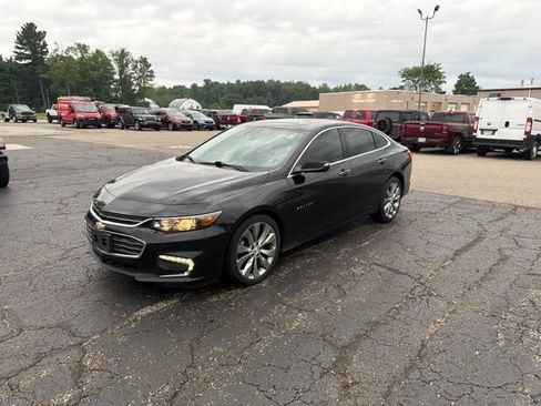 Used 2017 Chevrolet Malibu Premier w/ Premier Sun and Wheel Package FWD image 4