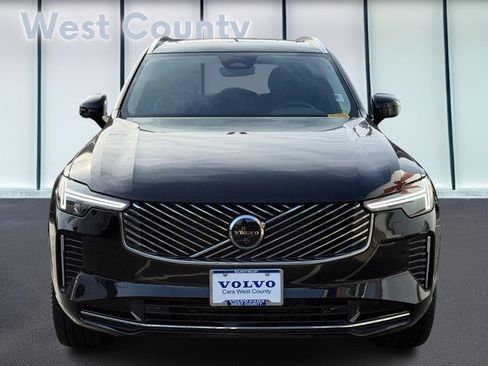 Used 2025 Volvo XC90 B5 Plus image 10