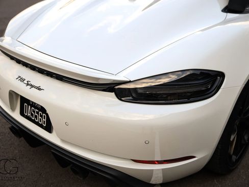 Used 2022 Porsche 718 Boxster Spyder image 15
