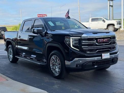 Used 2024 GMC Sierra 1500 SLT w/ SLT Premium Plus Package AWD/4WD image 8