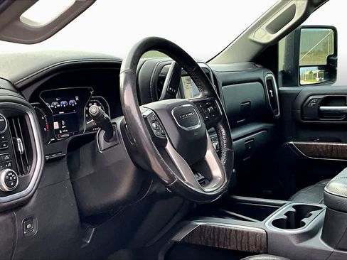 Used 2022 GMC Sierra 3500 Denali w/ Denali Ultimate Package AWD/4WD image 15