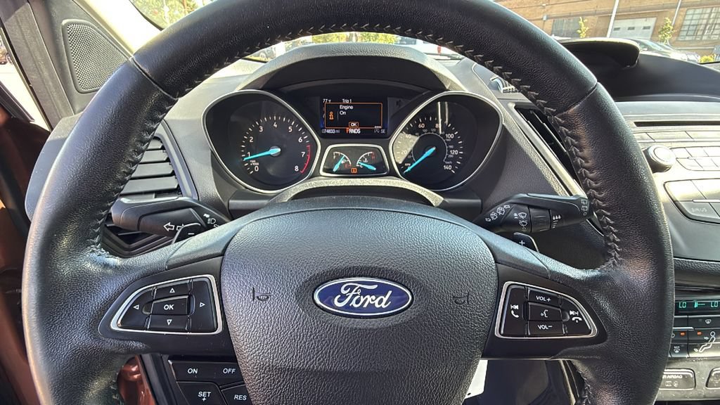 Used 2017 Ford Escape SE w/ SE Sport Appearance Package AWD/4WD image 25