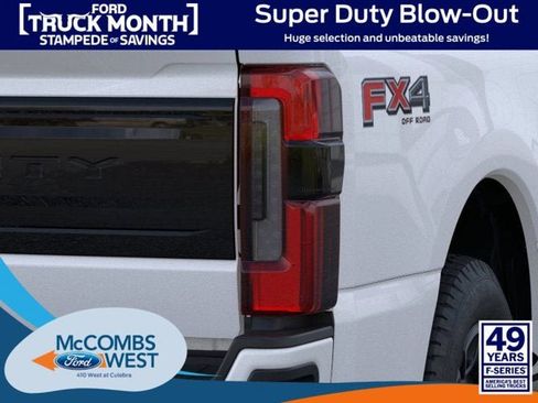 New 2025 Ford F250 Platinum w/ FX4 Off-Road Package image 21