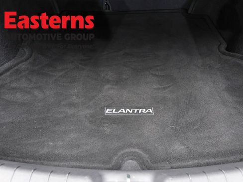 Used 2020 Hyundai Elantra Value Edition FWD image 9
