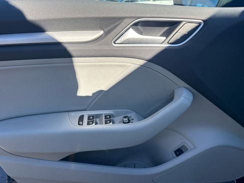 Used 2016 Audi A3 2.0T Premium image 11