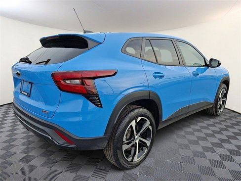 Certified 2024 Chevrolet Trax RS w/ Sunroof Package image 5