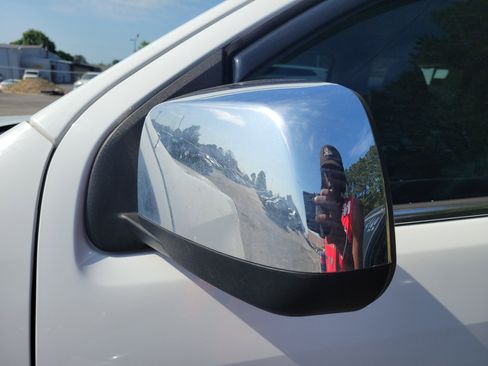 Used 2015 Chevrolet Colorado LT w/ Luxury Package AWD/4WD image 6