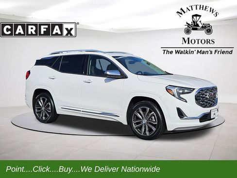 Used 2020 GMC Terrain Denali w/ Denali Premium Package AWD/4WD image 1