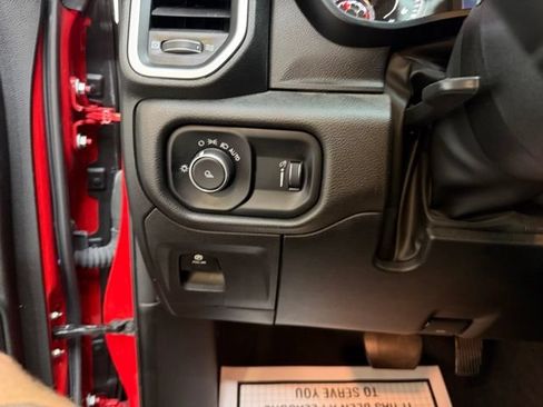 Certified 2023 RAM 1500 Big Horn AWD/4WD image 16