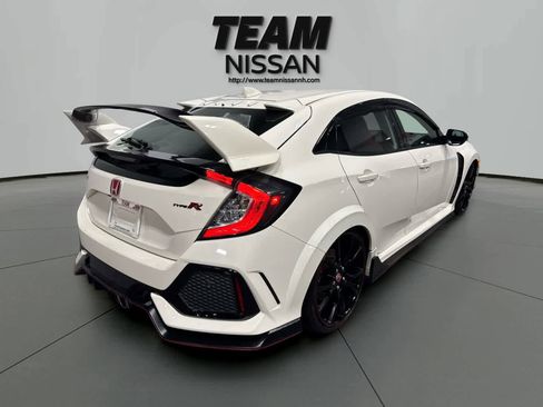 Used 2019 Honda Civic Type R image 7