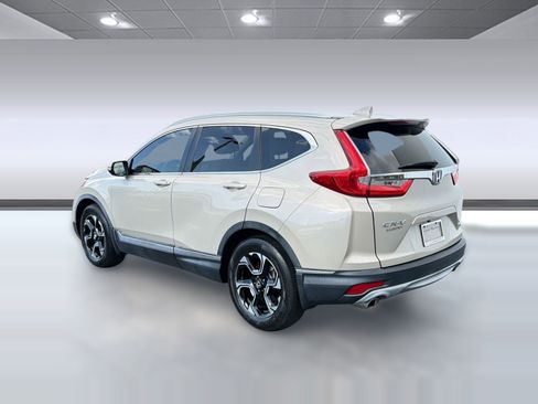 Used 2019 Honda CR-V Touring image 3