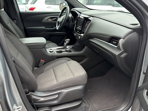 Used 2023 Chevrolet Traverse LT AWD/4WD image 20