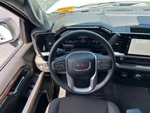 Used 2023 GMC Sierra 1500 Elevation w/ X31 Off-Road Package AWD/4WD image 26