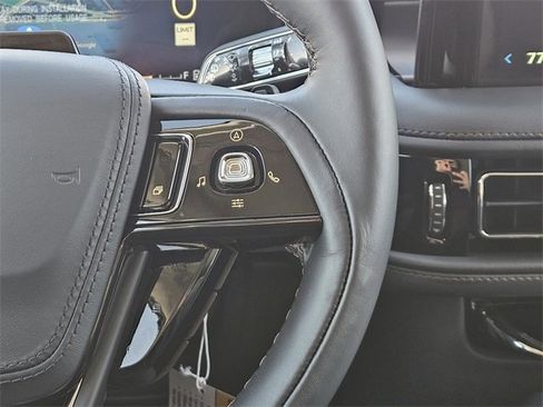 New 2026 Lincoln Aviator 2WD image 27
